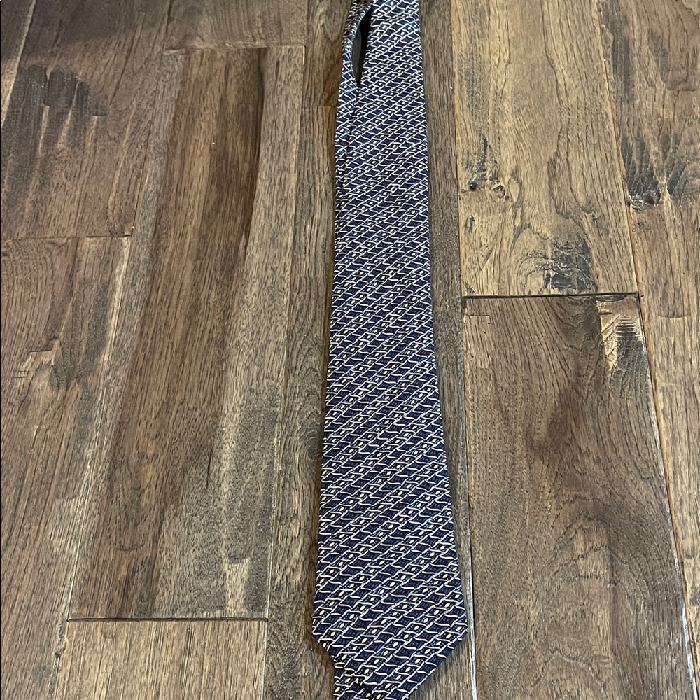 Hermes Navy and White Patterned Tie